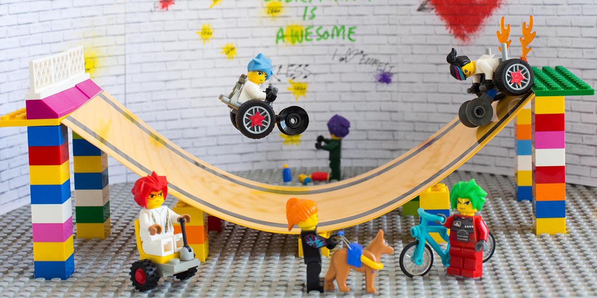1200x600_Lego3
