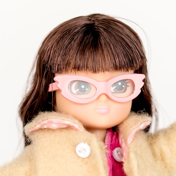 Close up of Lottie doll